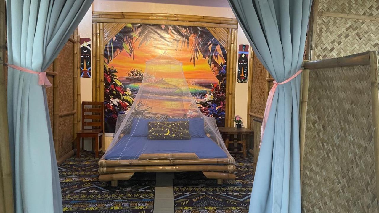 Blue Moon Cafe&guesthouse Puerto Princesa Extérieur photo