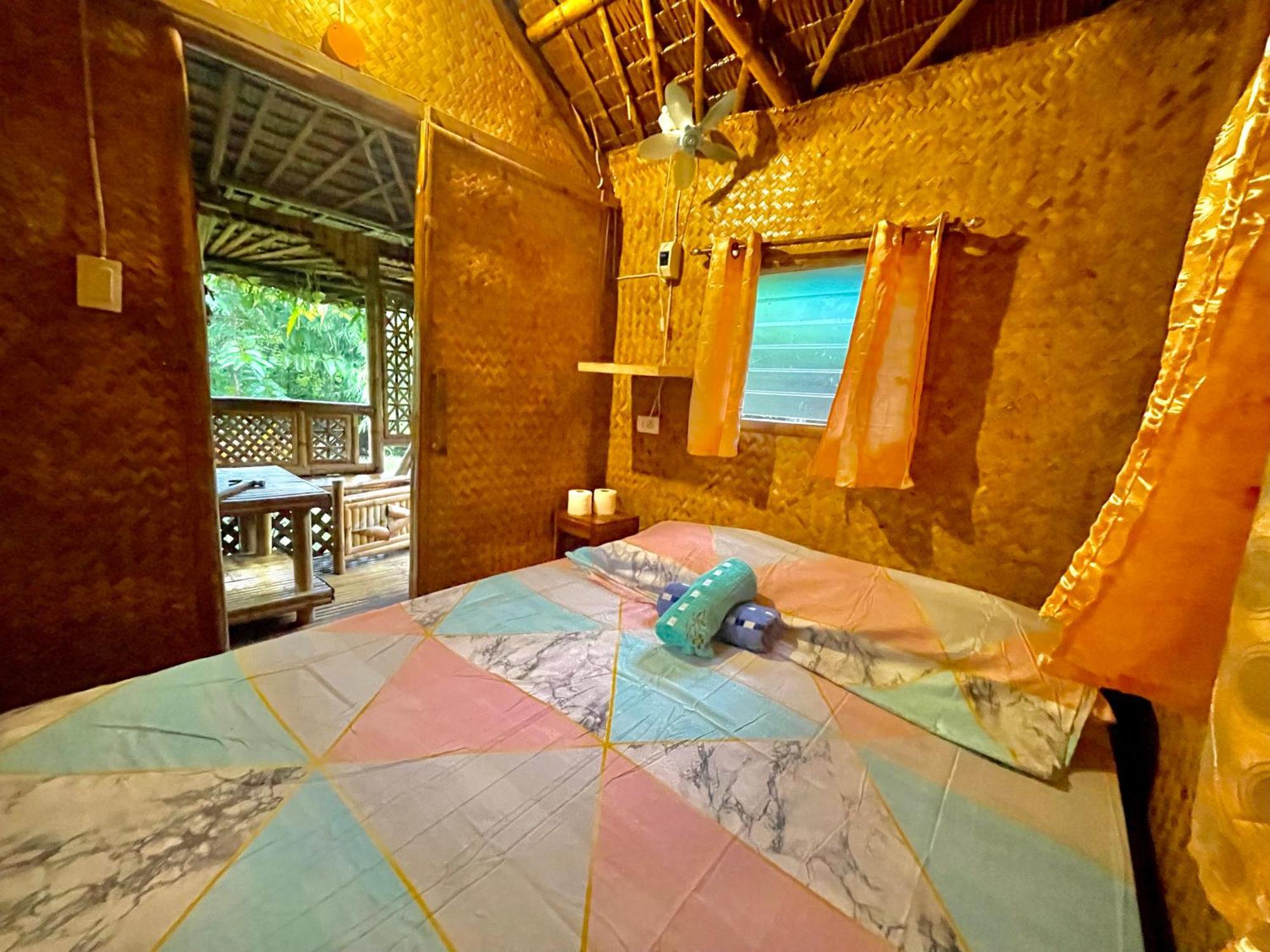 Blue Moon Cafe&guesthouse Puerto Princesa Extérieur photo